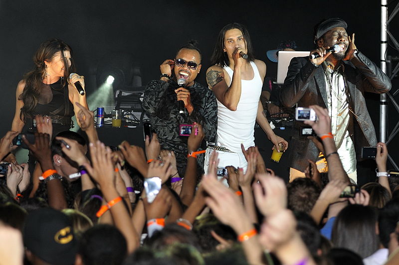 Philippine Pride 101: apl.de.ap (Allan Pineda)