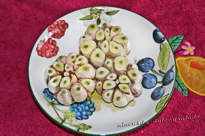 Dulce y Salado Ajos Asados en Microondas