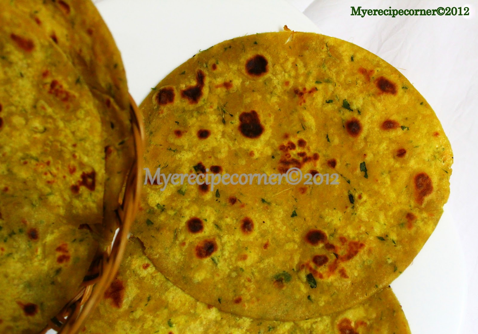 Mye's Kitchen Methi Chapathi/ Fenugreek Roti