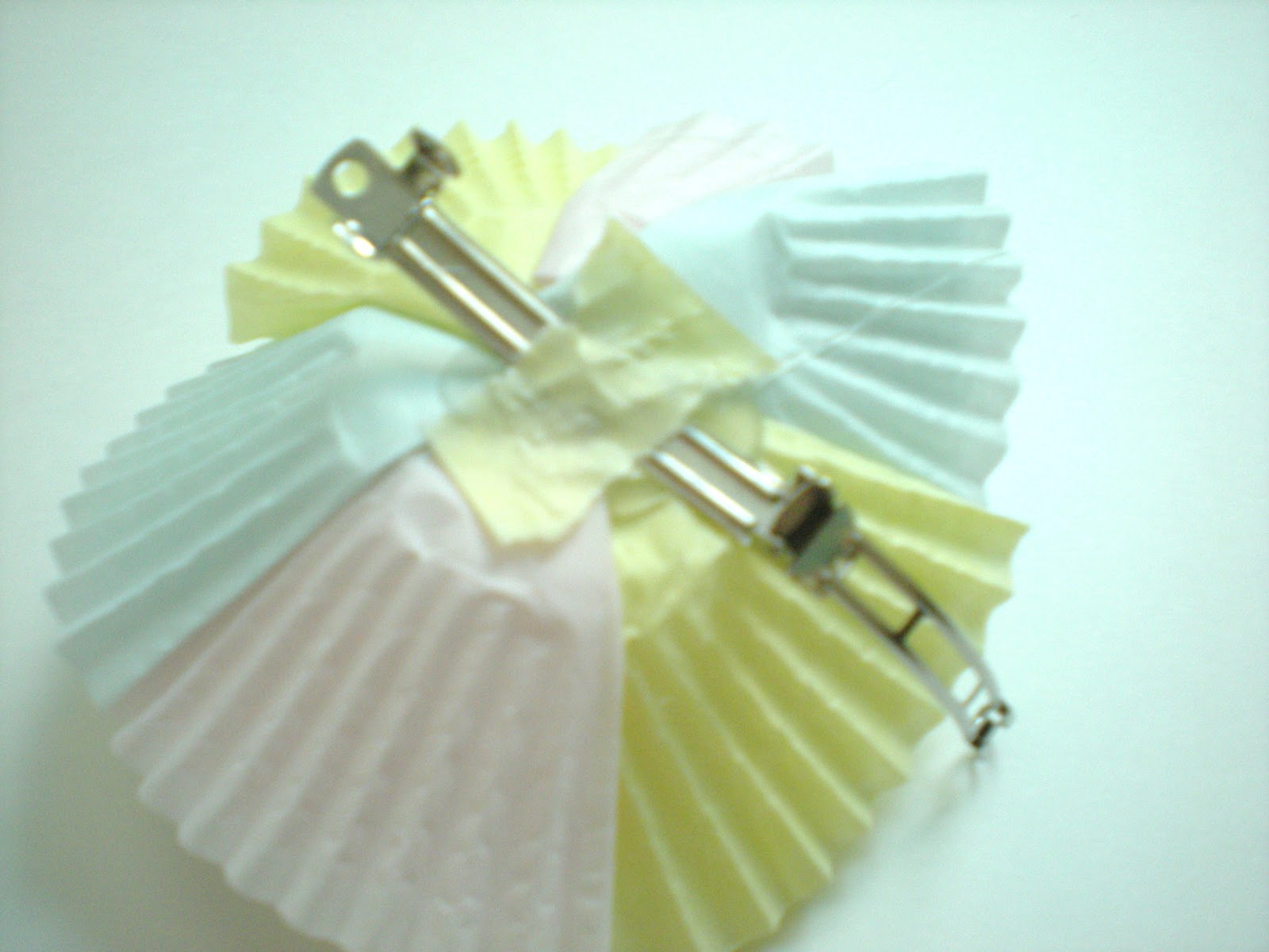 Sensationally Sarah Cupcake Liner Hair Clip