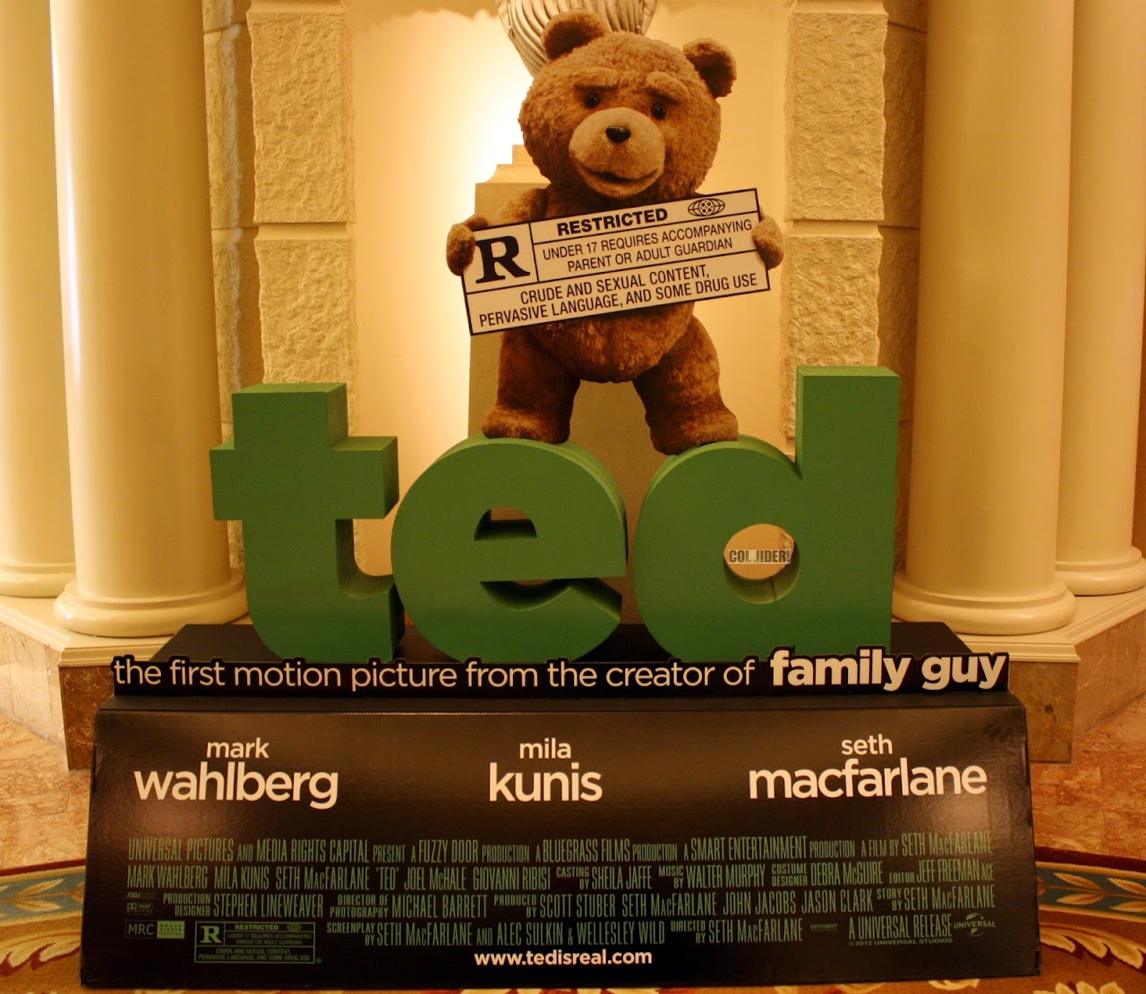 http://4.bp.blogspot.com/-HU_D5-pwygk/T-zE-ZhduAI/AAAAAAAAA1I/hm2nmhecqAA/s1600/ted-movie-theater-standee-lw.jpg