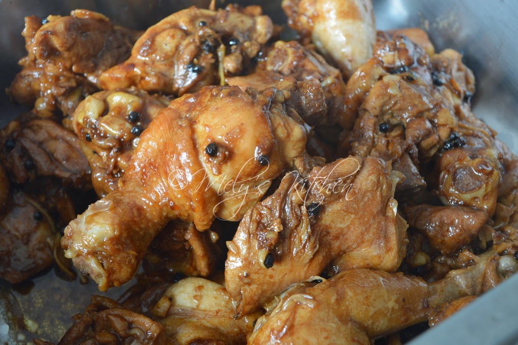 Mely's kitchen Chicken Adobo with Sprite