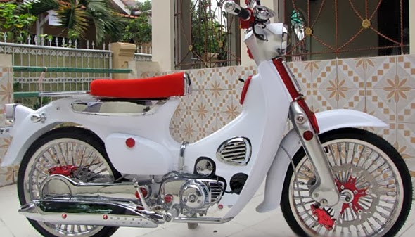 Foto dan Gambar Modifikasi Honda C70 Keren Terbaru Foto dan Gambar Modifikasi Honda C70 Keren Terbaru