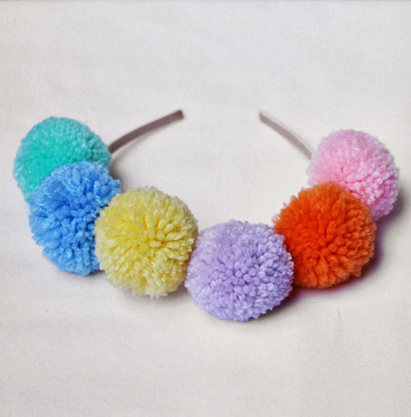 Pom-pom headband 2
