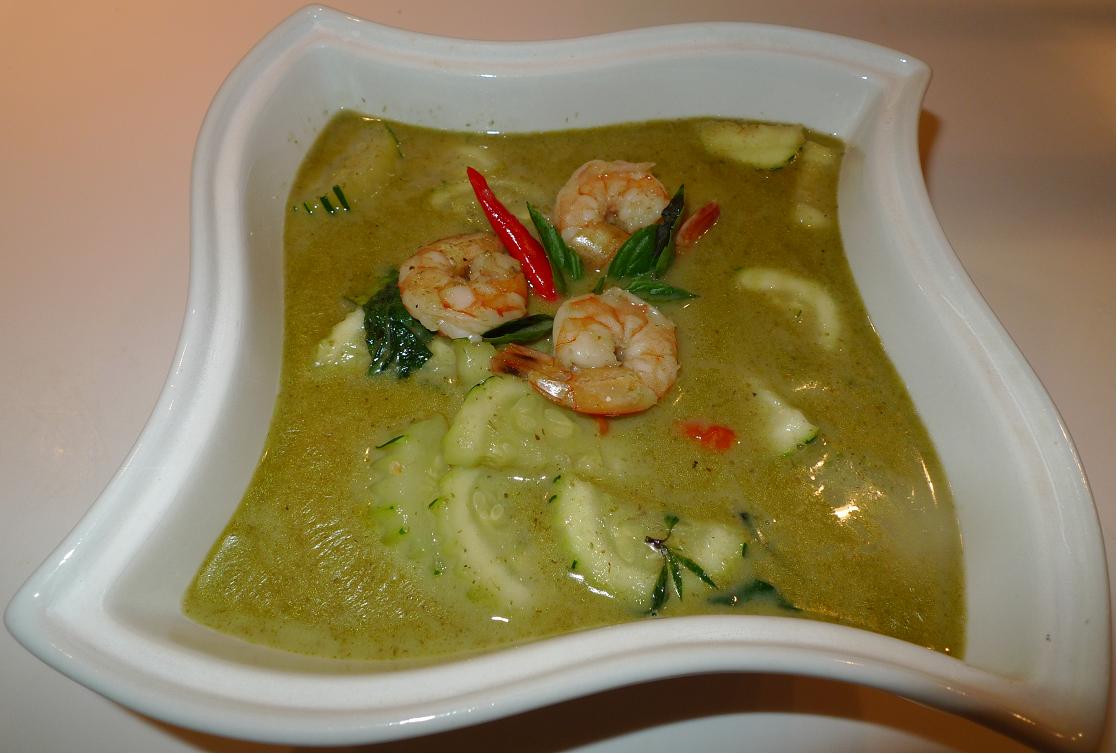 Amporn's Thai Kitchen: Thai green curry with Shrimp