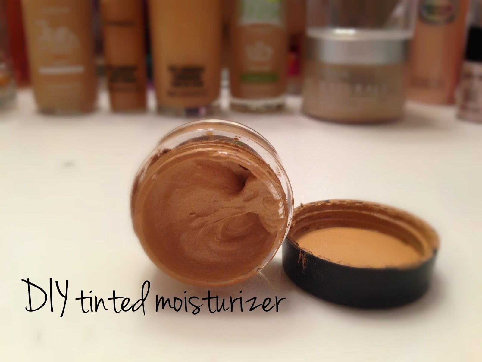Beautifully Chaotic DIY Custom Shade Tinted Moisturizer
