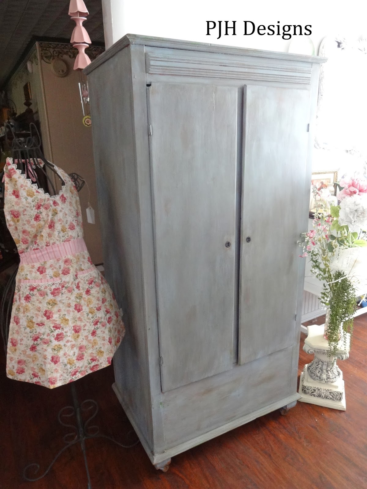 PJH Designs Hand Painted Antique Furniture A Cedar Redo