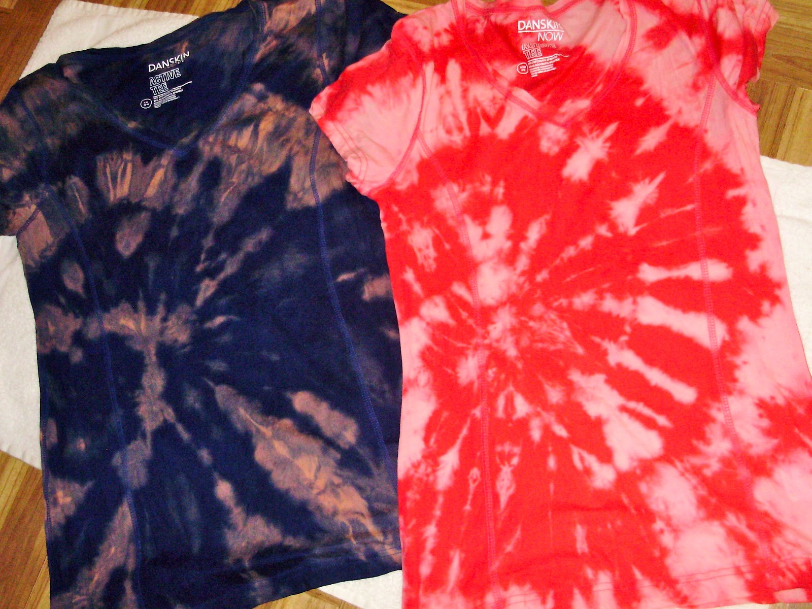 using bleach to tie dye