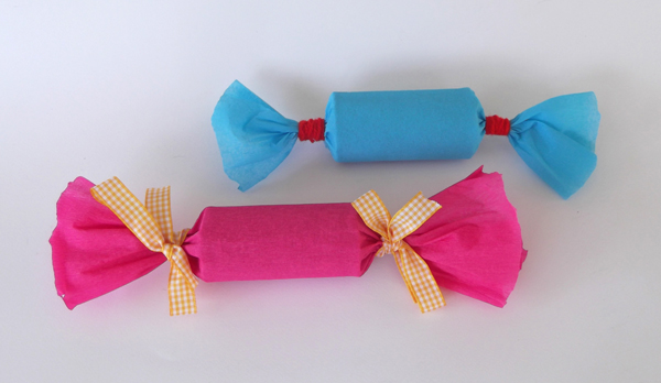 Box from toilet paper roll and crepe paper toilet paper roll, recycled, crafts, box, candies, package, kids crafts