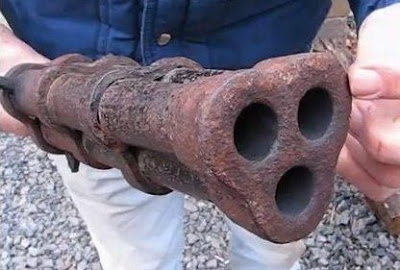 Multi Barrel Rapid-Fire Pole Cannon