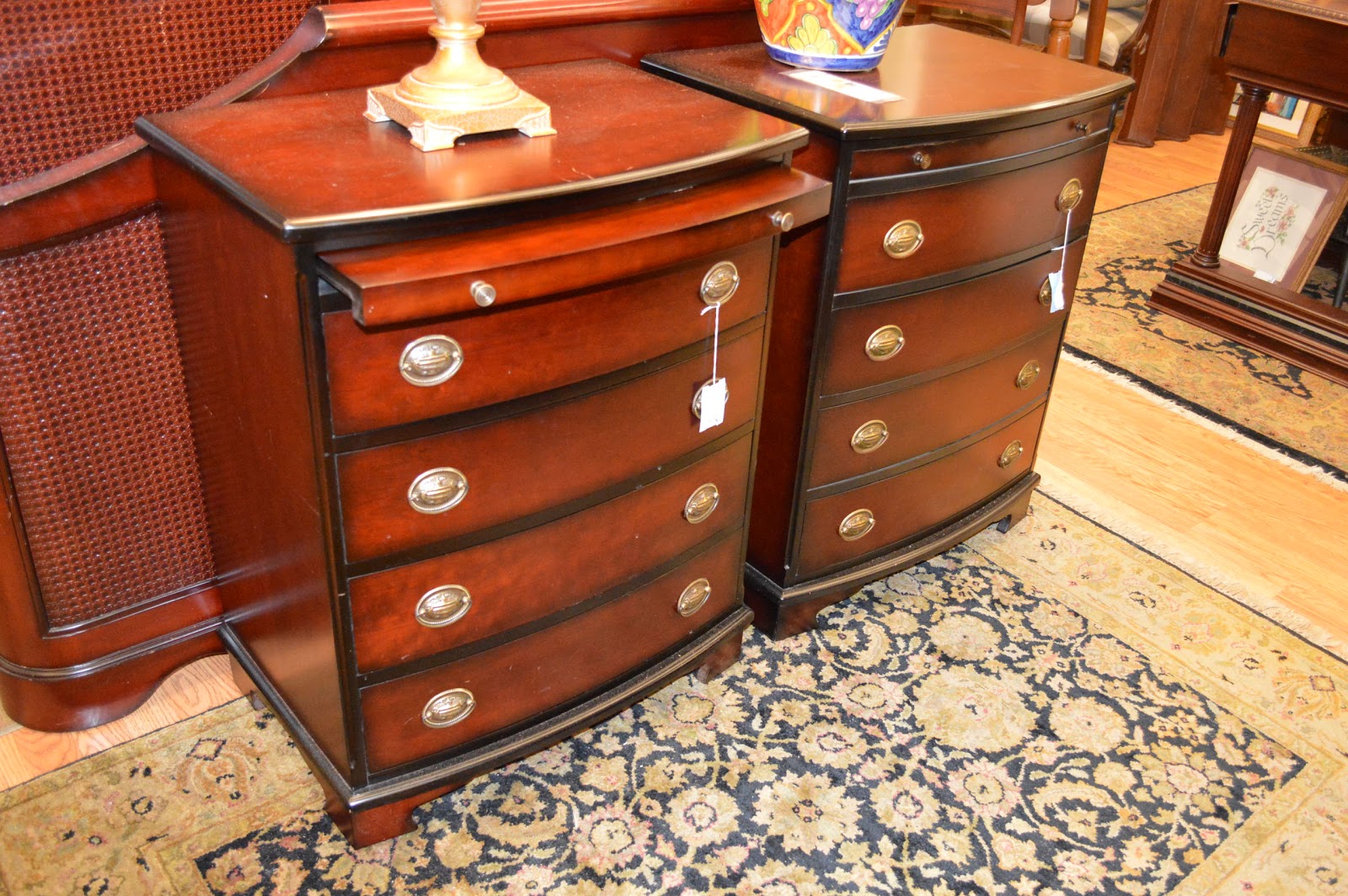Jarred's Homegoods Treasure Brokers Estate Liquidators Antiques