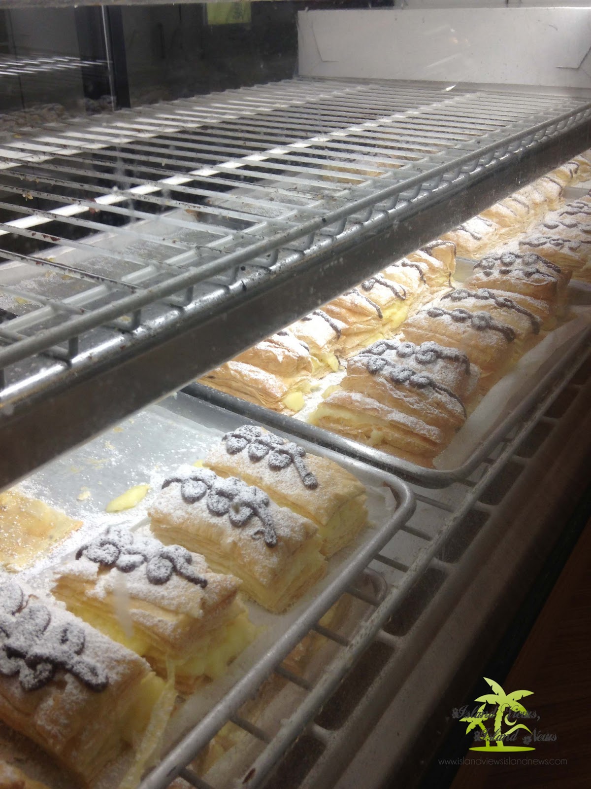 Hawaii Mom Blog Paalaa Kai Bakery North Shore Day Trip Stop 1