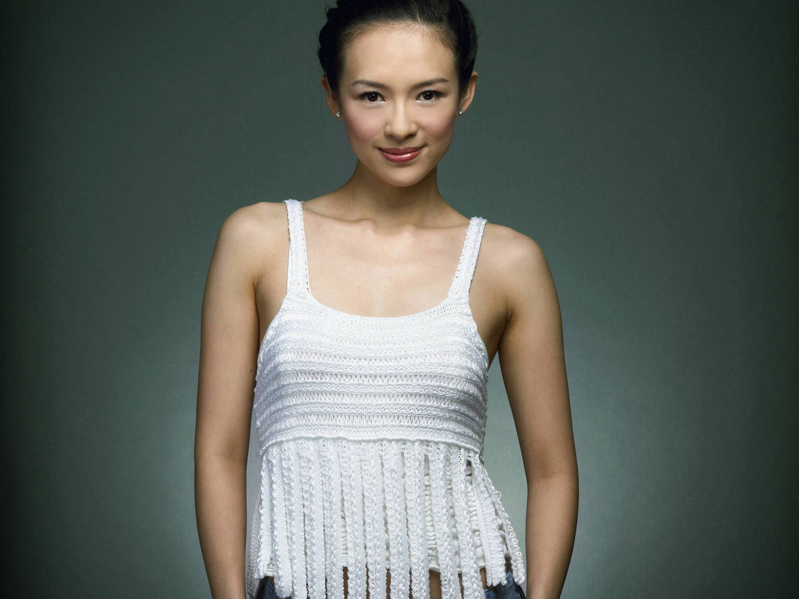 http://4.bp.blogspot.com/-HbHXIZJEtPA/TZIa0uixjUI/AAAAAAAAMi0/v7VTbm6t4TE/s1600/chinese-actress-Zhang-Ziyi-wallpapers%2B%25282%2529.jpg