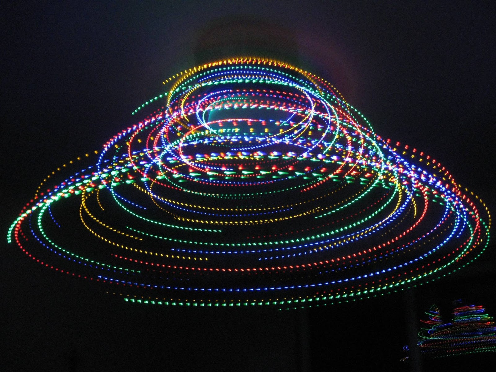 Dazzling Christmas Lights On a Spinning Ceiling Fan Junkculture