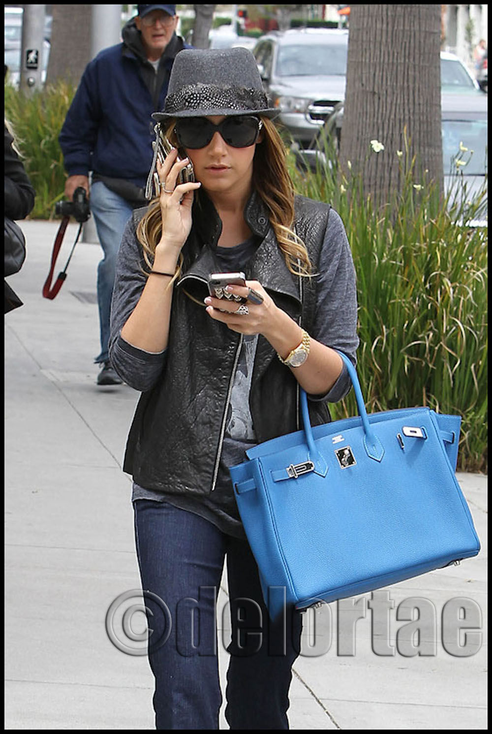 Delortae Agency™  LuxRy ShoPer Blog: Ashley Tisdale Debuts Her Blue Birkin