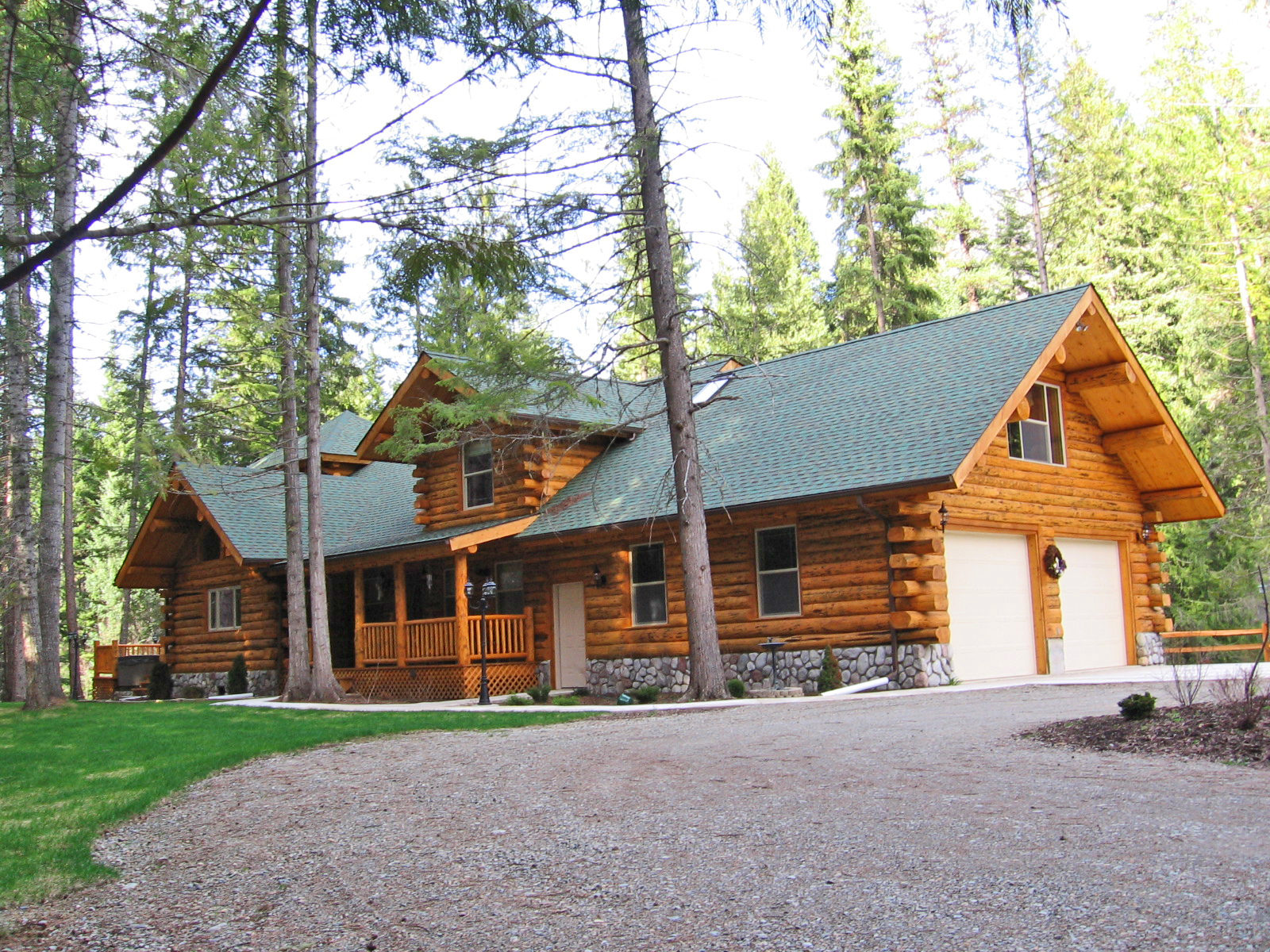 WoodMizer LLC Meadowlark Log Homes Using WoodMizer Sawmills since 1987