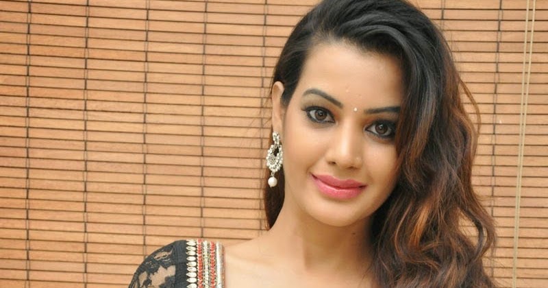 Diksha Panth Glam Stills At Gopala Gopala Audio Launch Bigg boss 3 rahul sipligunj and diksha panth (gopala gopala movie, and bigg boss telugu. diksha panth glam stills at gopala gopala audio launch