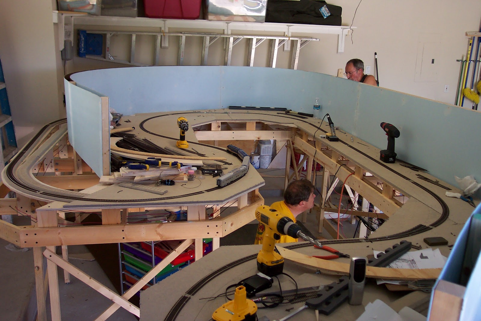 HO Scale Model Railroad Layouts - James Model Trains