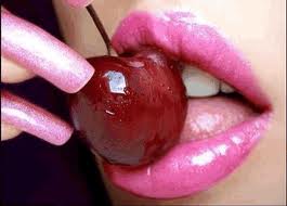 mulherpelada-naked women beijo na maçã