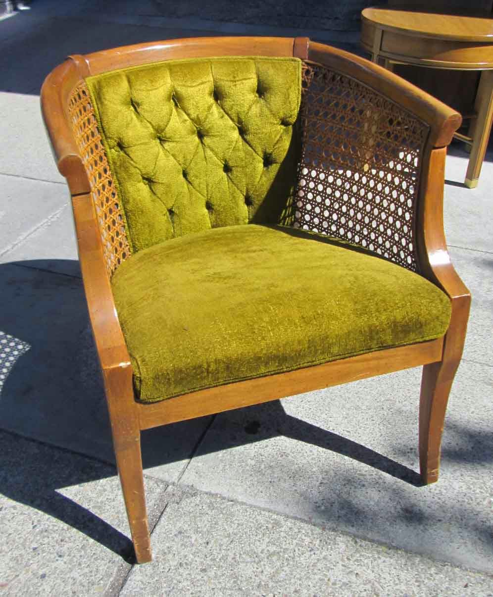 UHURU FURNITURE & COLLECTIBLES SOLD Retro Green BarrelBack Chair 45