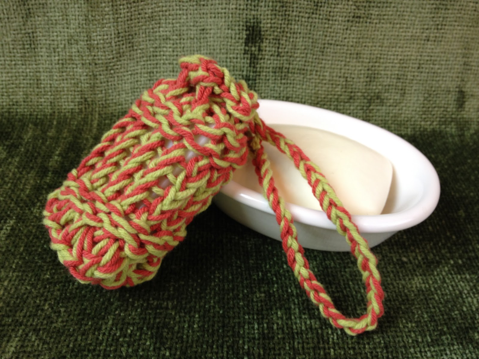 GoodKnit Kisses: FREE PATTERN: Loom Knit Mesh Soap Bag (small drawstring sachet)