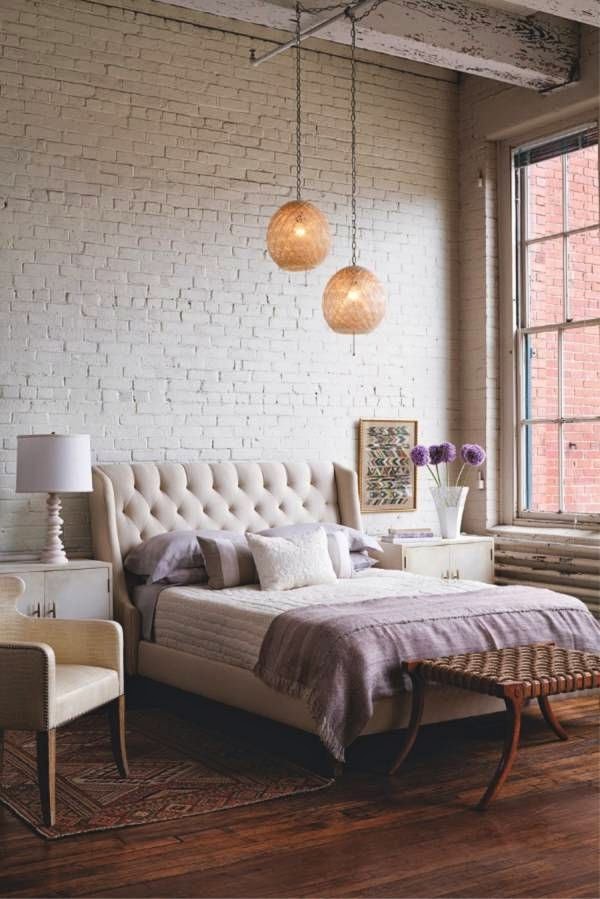 cama com Luminárias e Abajus