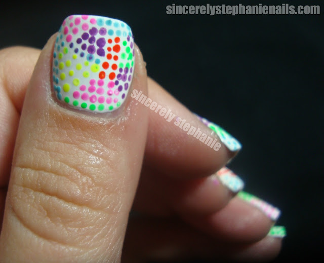 rainbow-dot-nail-art