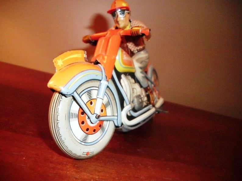 MOTORCYCLE 74 Vintage motorcycle toys