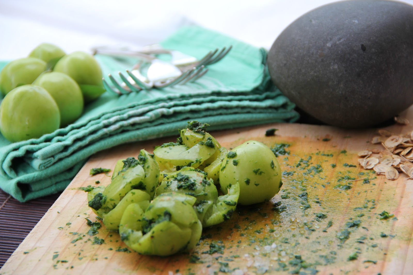 My Persian Feast Sour Green Plums گوجه سبز آلوچه هلی کتنی