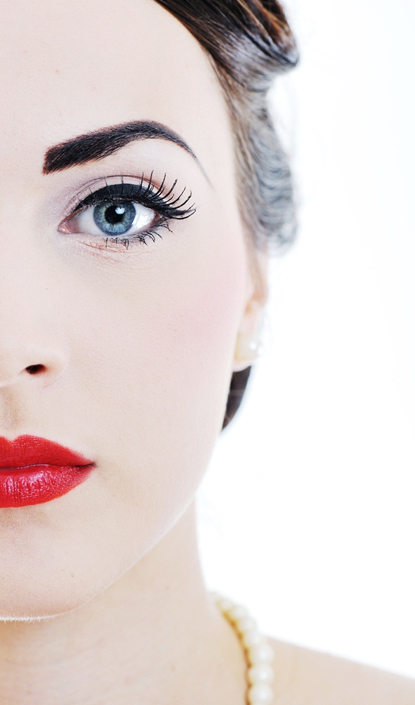 Idda van Munster The porcelain skin