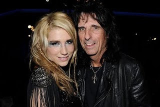 Alice Cooper - What Baby Wants Lyrics + Letras + Lirik + Tekst + Text + Testo + Paroles + Source: Lyrics-Video-Music.blogspot.com + Video Music Song Lyrics Alice Cooper - What Baby Wants