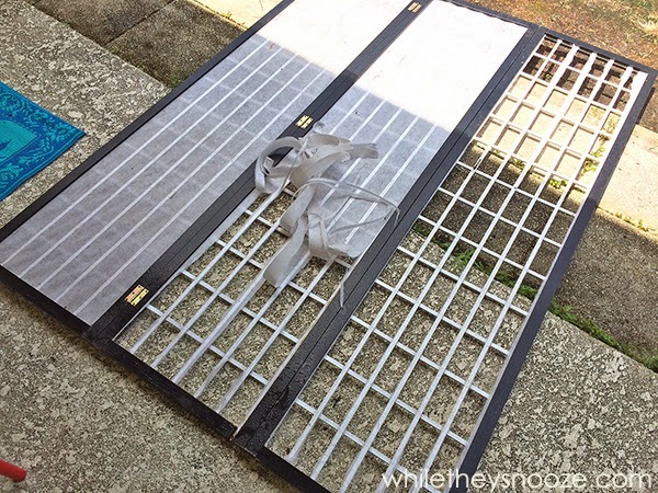 While They Snooze DIY Outdoor Privacy Screen