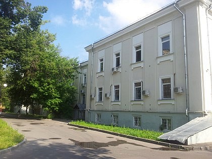 Солодовниковская богадельня - Улица Щипок 6/8 - Ныне Стоматологическая поликлиника №3