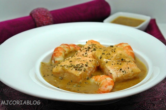 Ragout de salmón y langostinos al cava