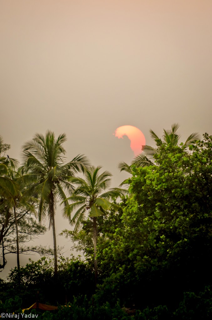 konkan bike tour, bike trip to kokan sunset in malvan, sunset in konkan