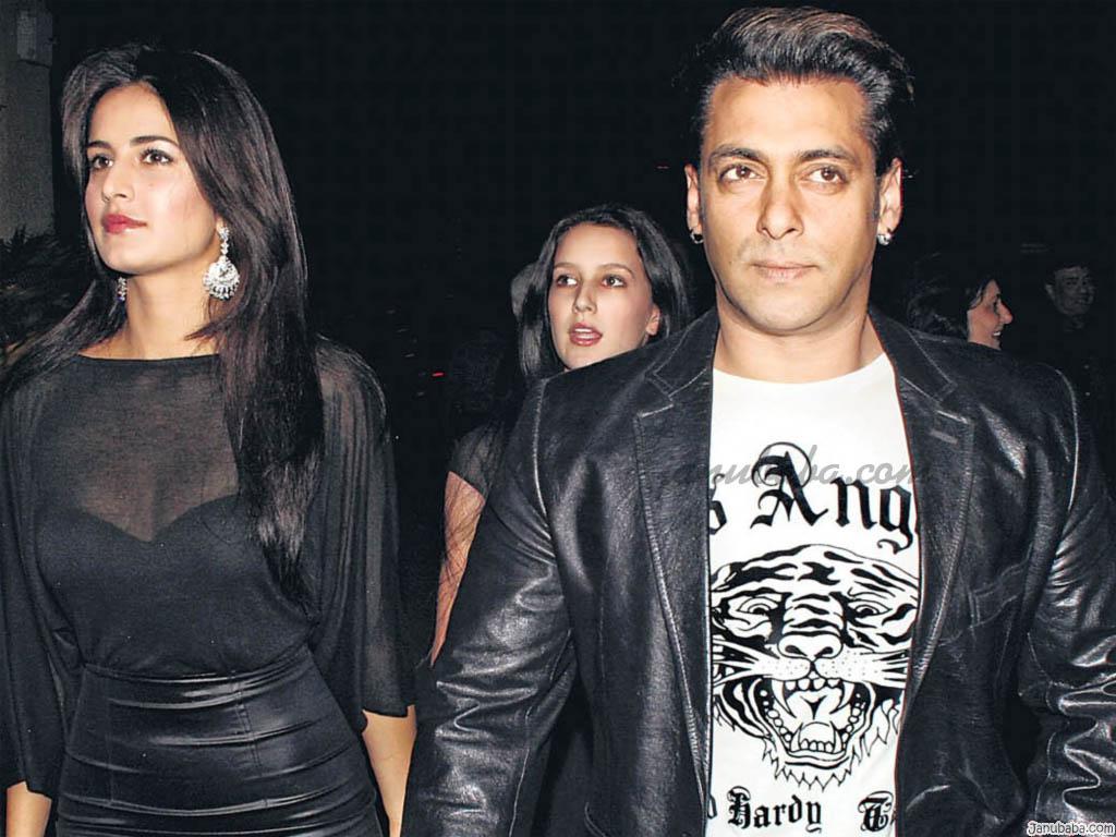katrina kaif and sister - Mobile wallpapers