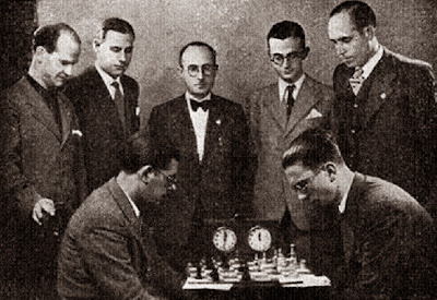 Partida Medina - Martínez Mocete en el Torneo de Ajedrez Zaragoza 1942