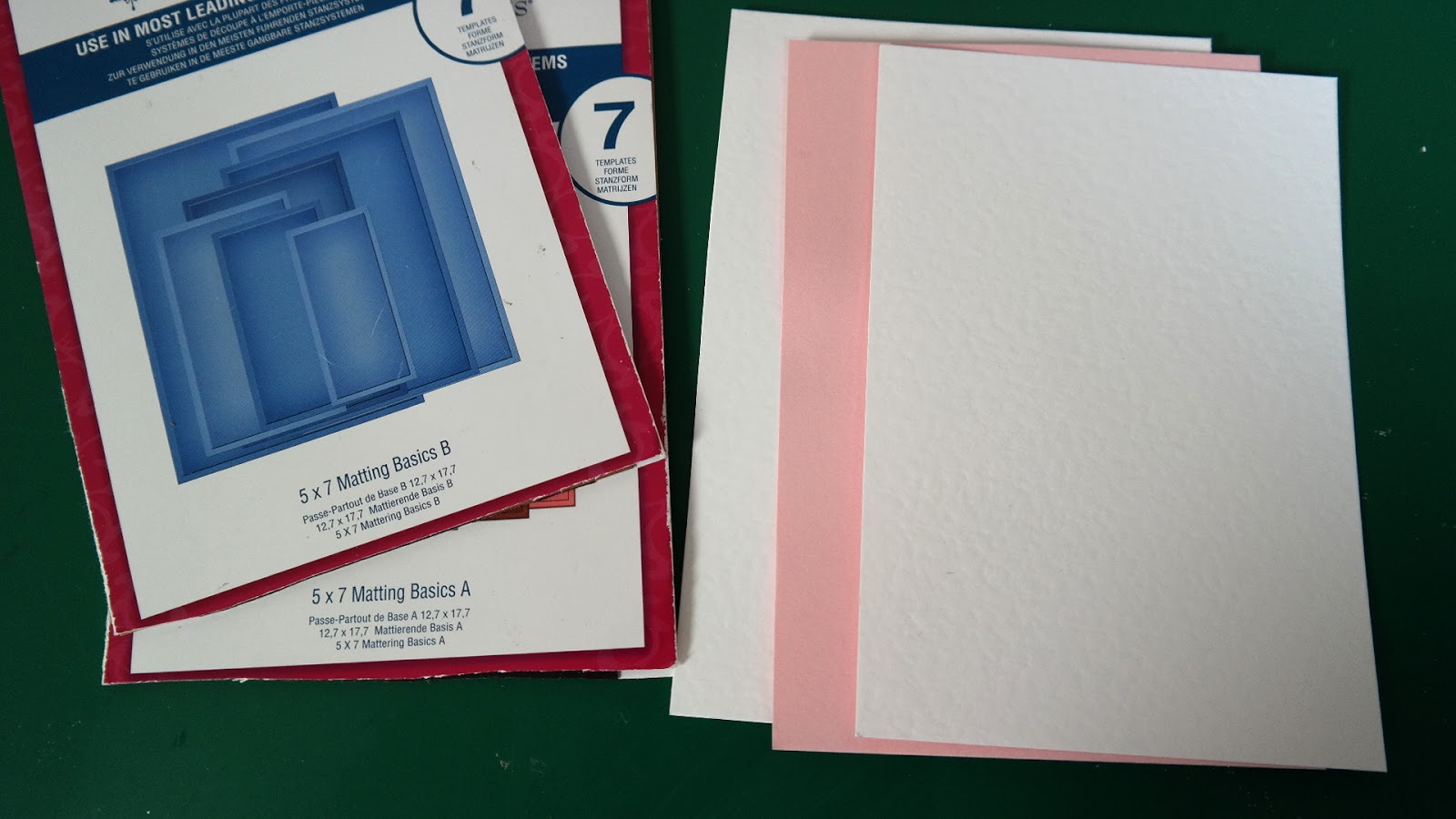 Tuesday Tutorial Bracket Borders One Flowers, Ribbons and Pearls