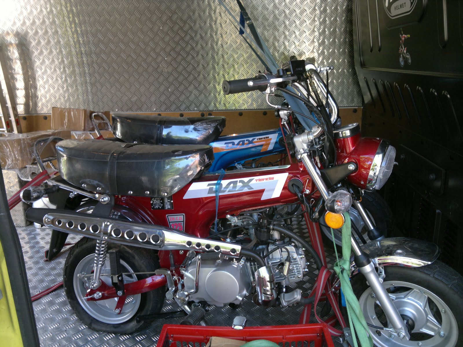 garaje iban senegal en moto un paseo por africa nuevas compa 241 eras garaje iban senegal en moto un paseo por africa nuevas compa 241 eras