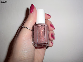 Over the Knee - Essie