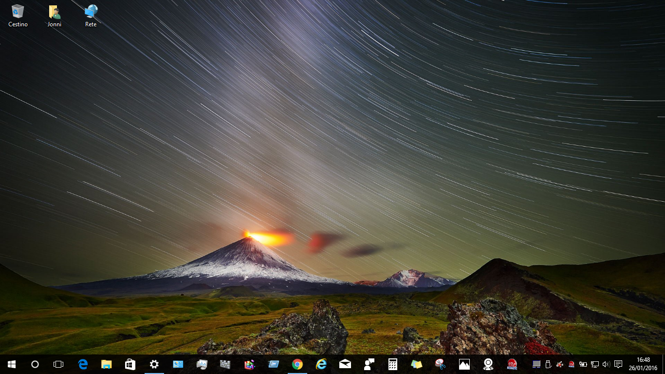 Come impostare lo sfondo del desktop con le immagini Spotlight della