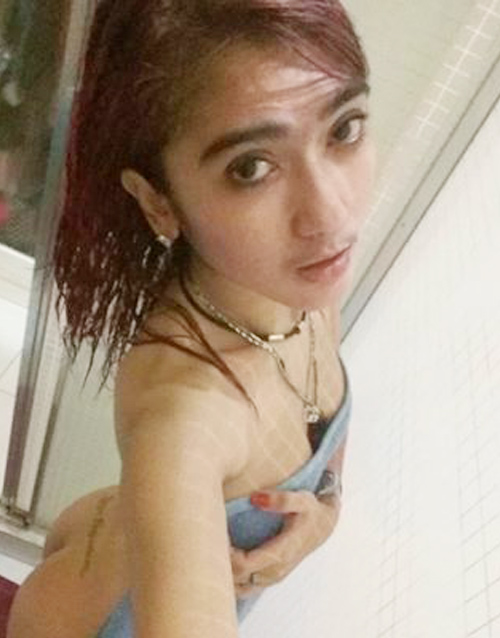 foto bugil Revi Mariska