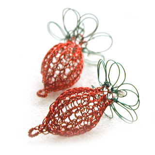 radish wire crochet earrings