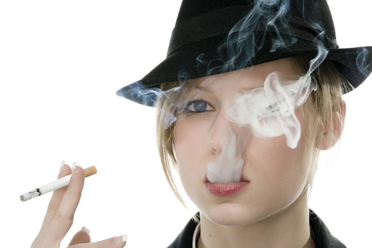 the effects of smoking on the There are many effects of smoking like quickening of the brain activities but what you must know is that the long term effects of smoking are very harmful and lead to long lasting disorders. the effects of smoking on the There are many effects of smoking like quickening of the brain activities but what you must know is that the long term effects of smoking are very harmful and lead to long lasting disorders.