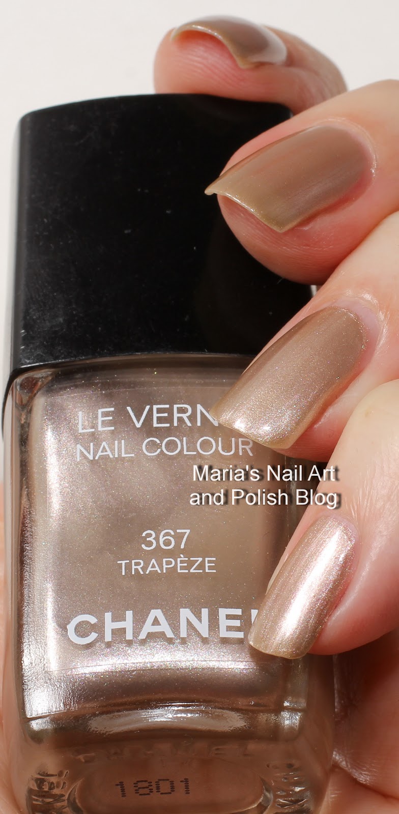 Marias Nail Art and Polish Blog Chanel Trapeze 367, Golden Cage
