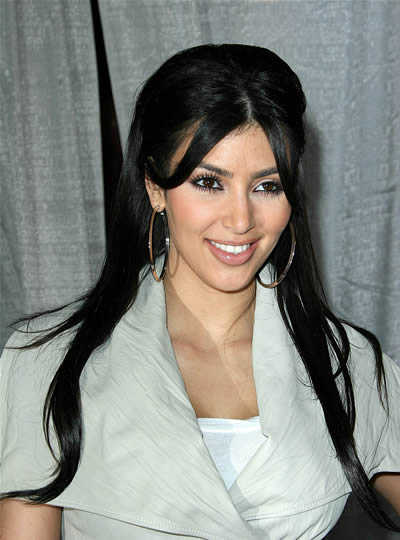 kimkardashian Many Hollywood celebrities have a high income and has many