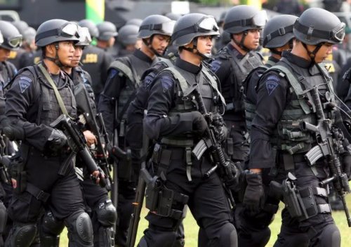 Agungwasono Com Densus 88