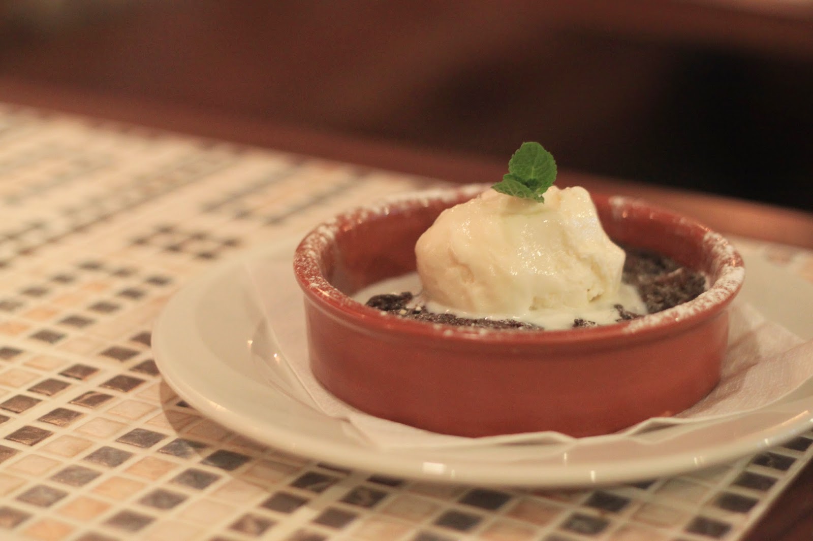 Warm Chocolate Chip Cookie Dough With Ice Cream Missoula Nottingham