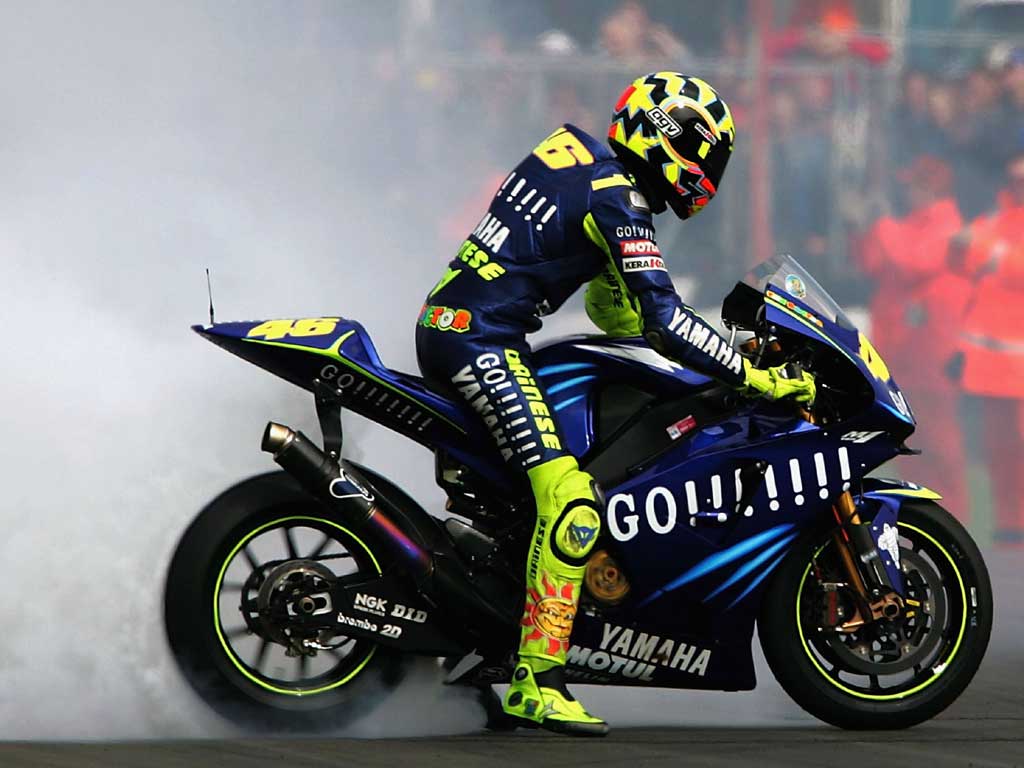 http://4.bp.blogspot.com/-HqahAtoIPYo/TmmzBf9pcMI/AAAAAAAAJNE/CNCfBgtmrf8/s1600/Valentino%253DRossi%253DWallpaper%253D03.jpg