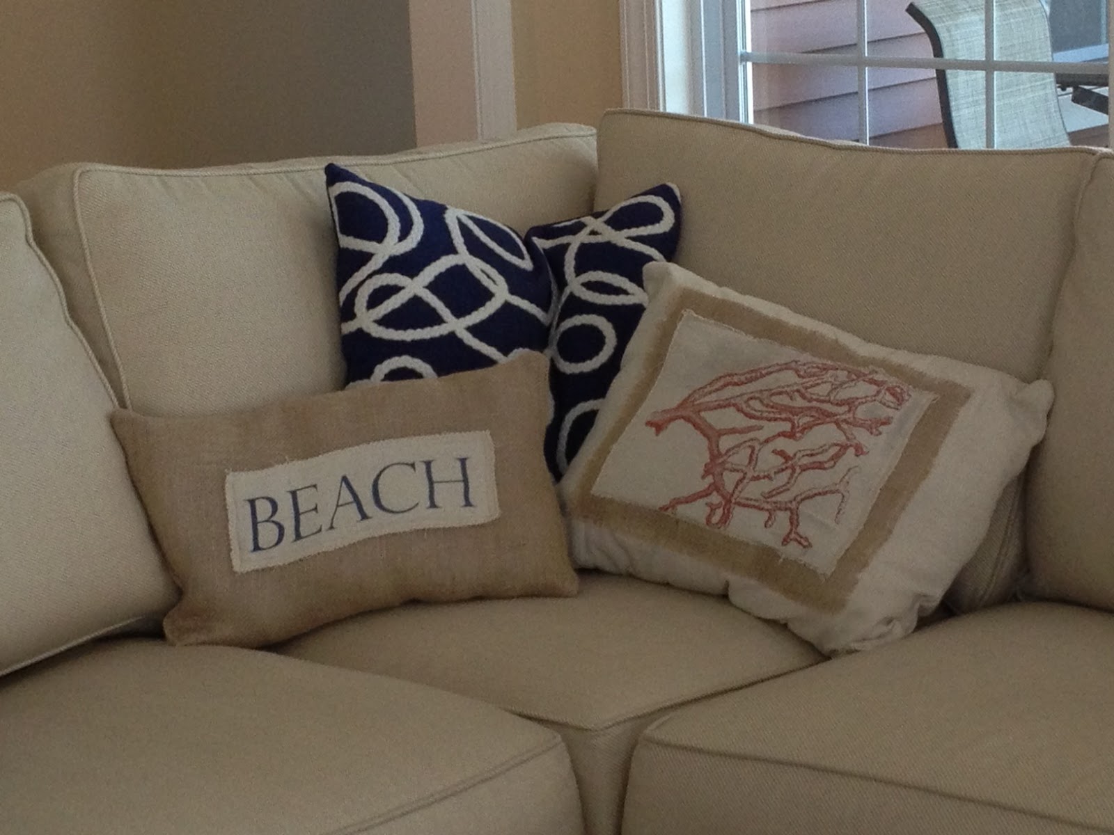 Two It Yourself: DIY Beach Throw Pillows on the cheap and easy
